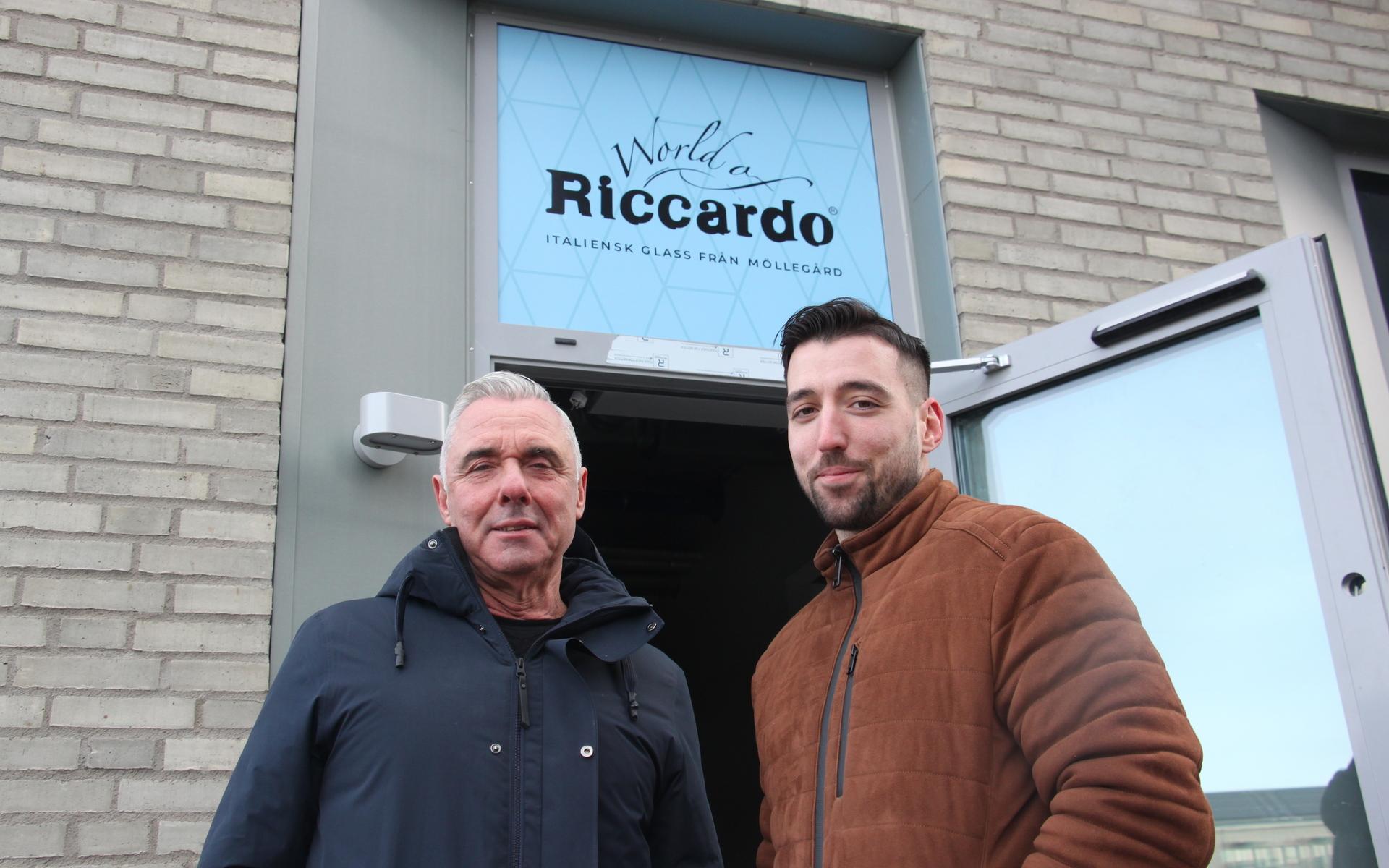 Både mjölkfri och vegansk glass tillverkas i Riccardos namn. 