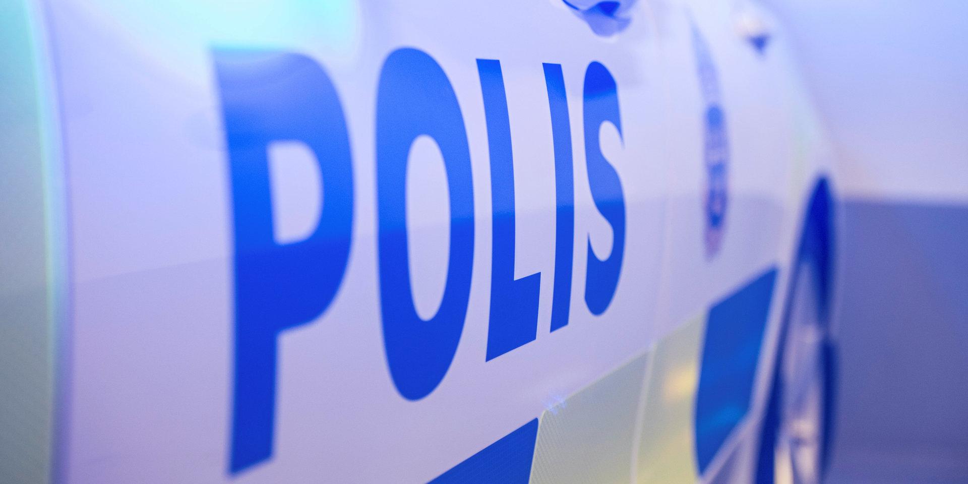 På tisdagen larmades polisen till en adress i Fjärås.