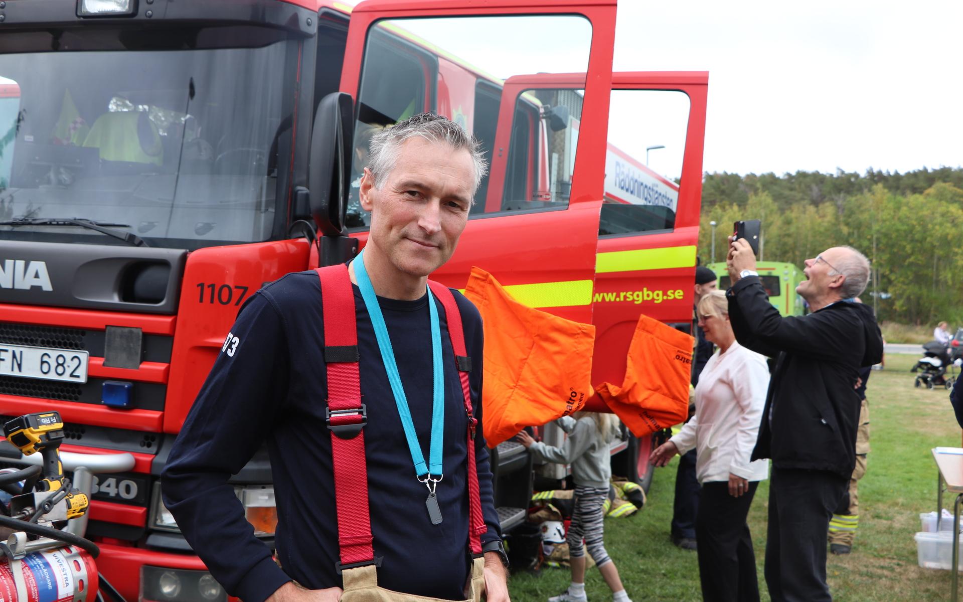 Deltidsbrandmannen Martin från Räddningstjänsten i Frillesås var på plats med kollegorna.