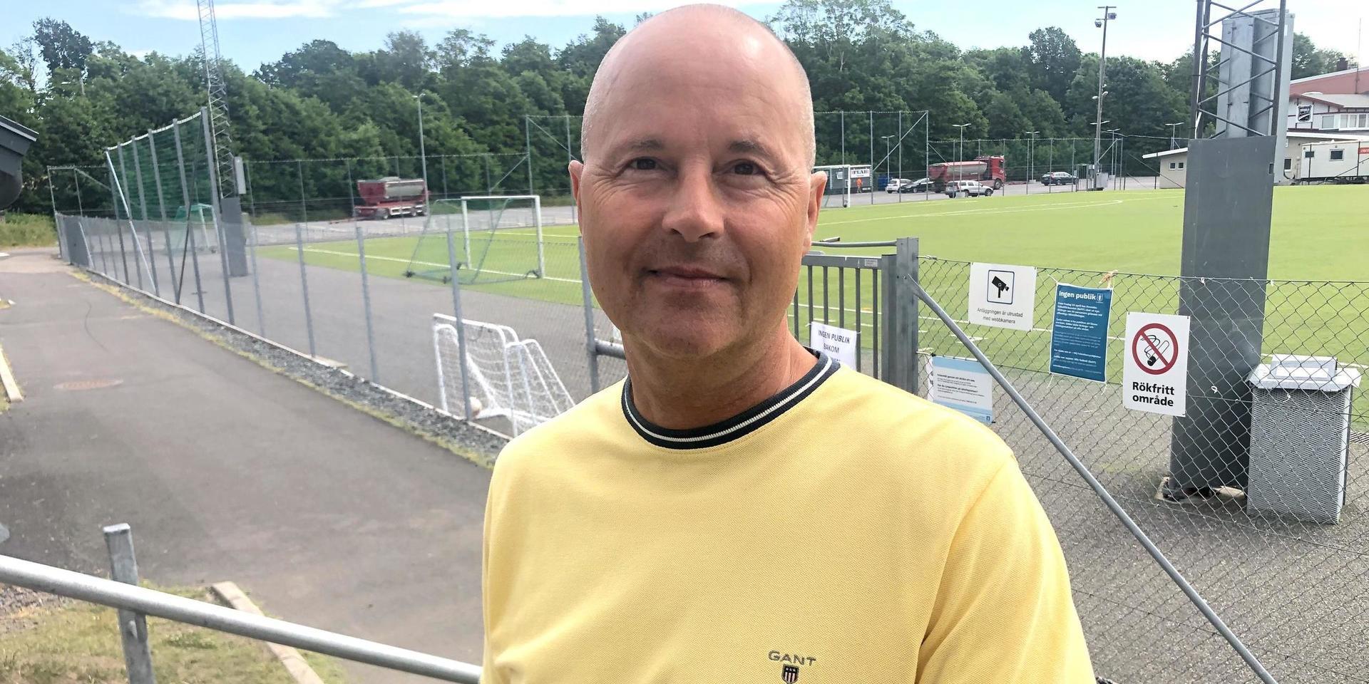 Johan Gometz, ordförande i Onsala BK, konstaterar att matchen mot Malmö inte kommer att spelas på Rydet. Arkivbild.