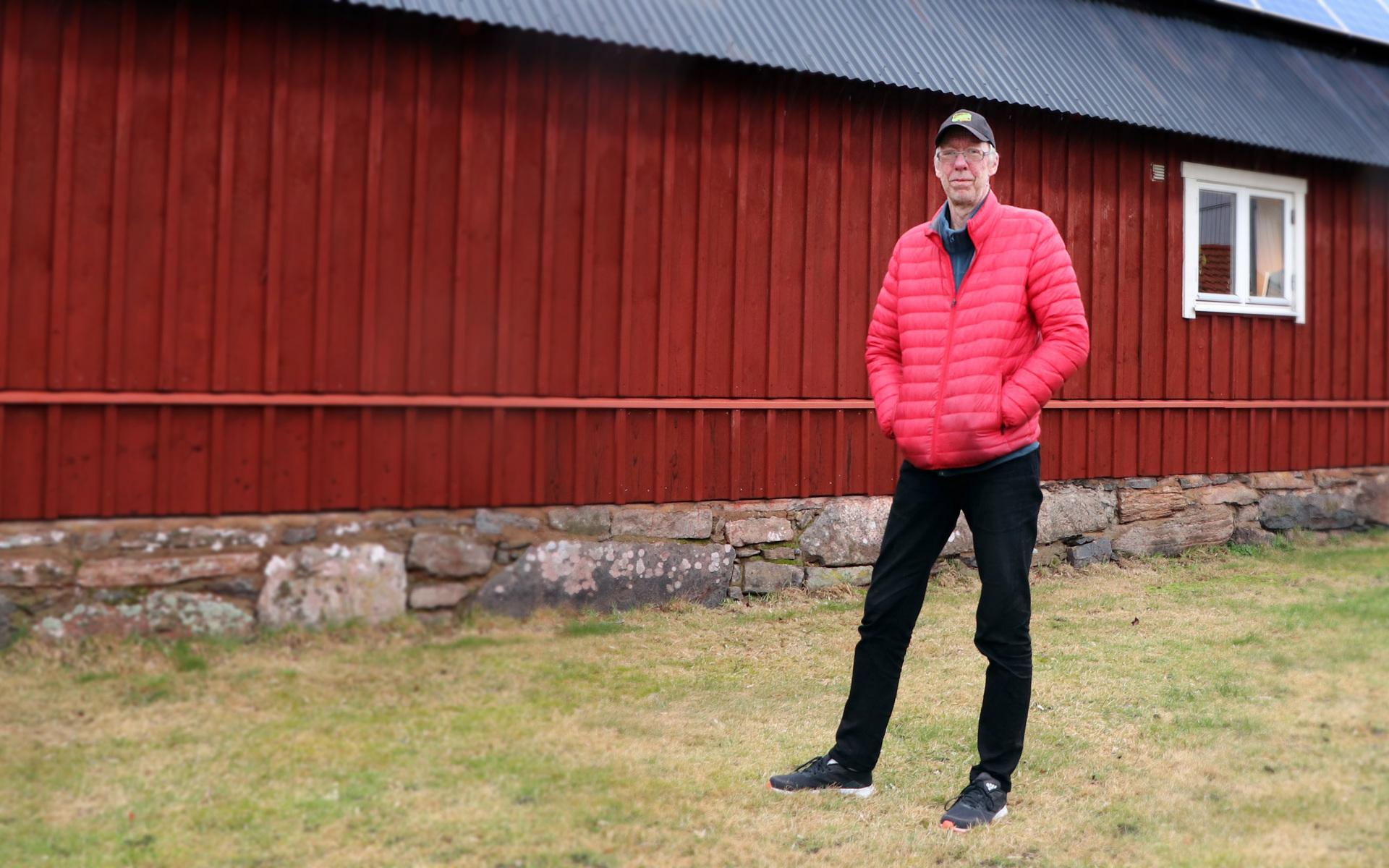 Fredrik Brorsson, pressansvarig i Frillesås bandyklubb, har reagerat på uppgifterna. ”Kände att det var osannolikt,” säger han om att klubben skulle bedriva försäljning via dörrknackning. 