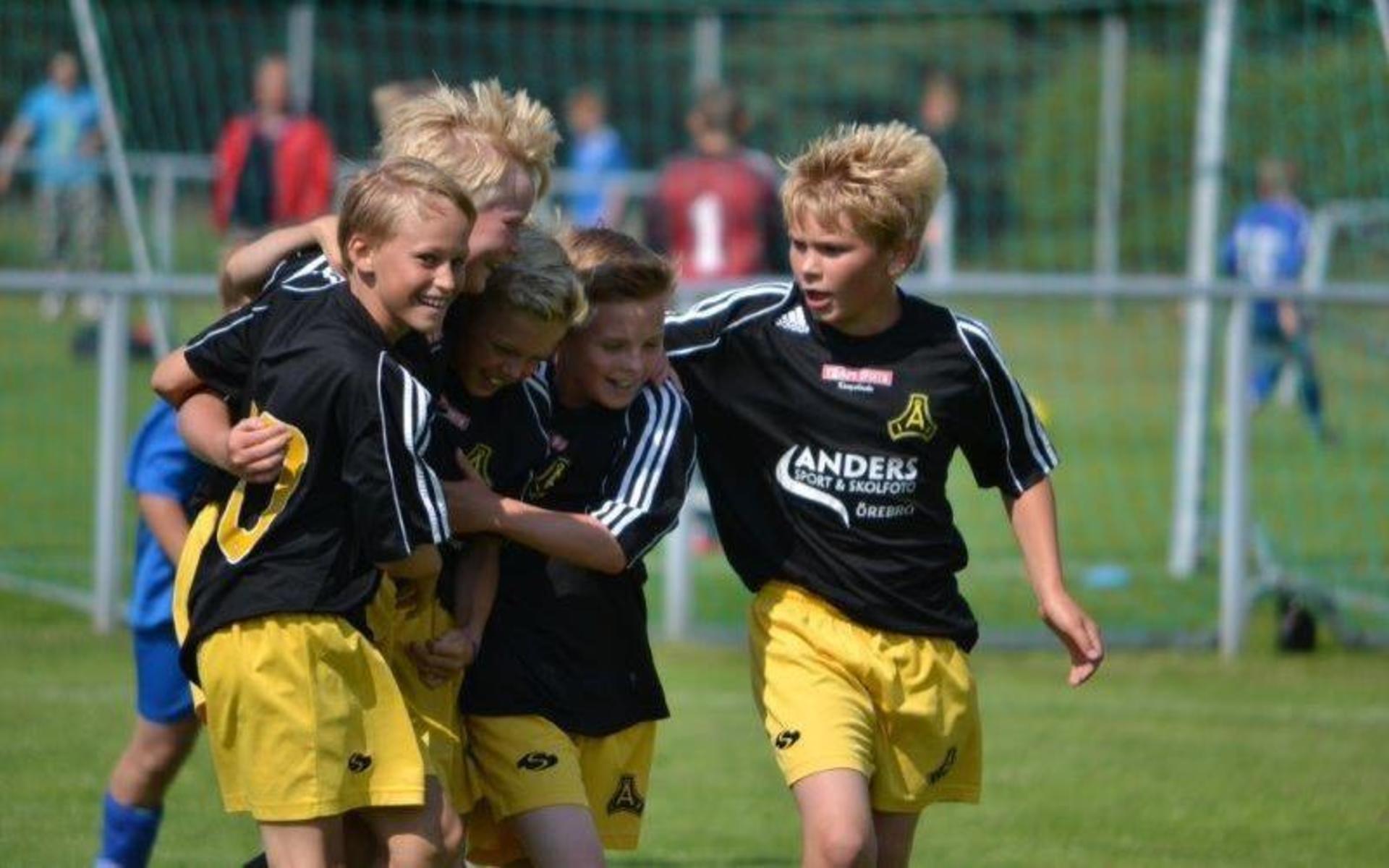 Oscar Vilhelmsson när han var nio år, i Åsacupen med P01.