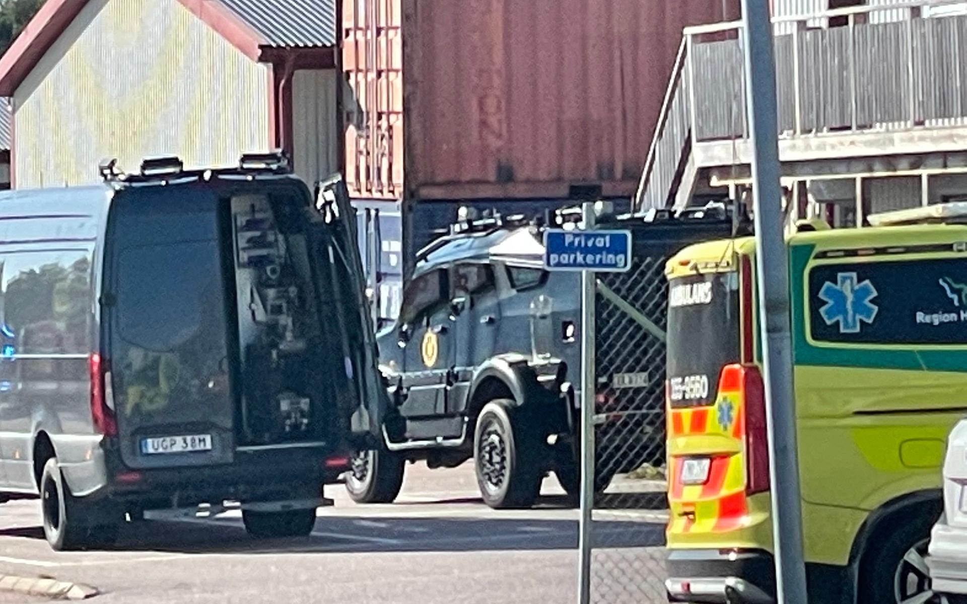 Bombskyddet kallades in till det drabbade företagets lokal i Kungsbacka på tisdagen. 
