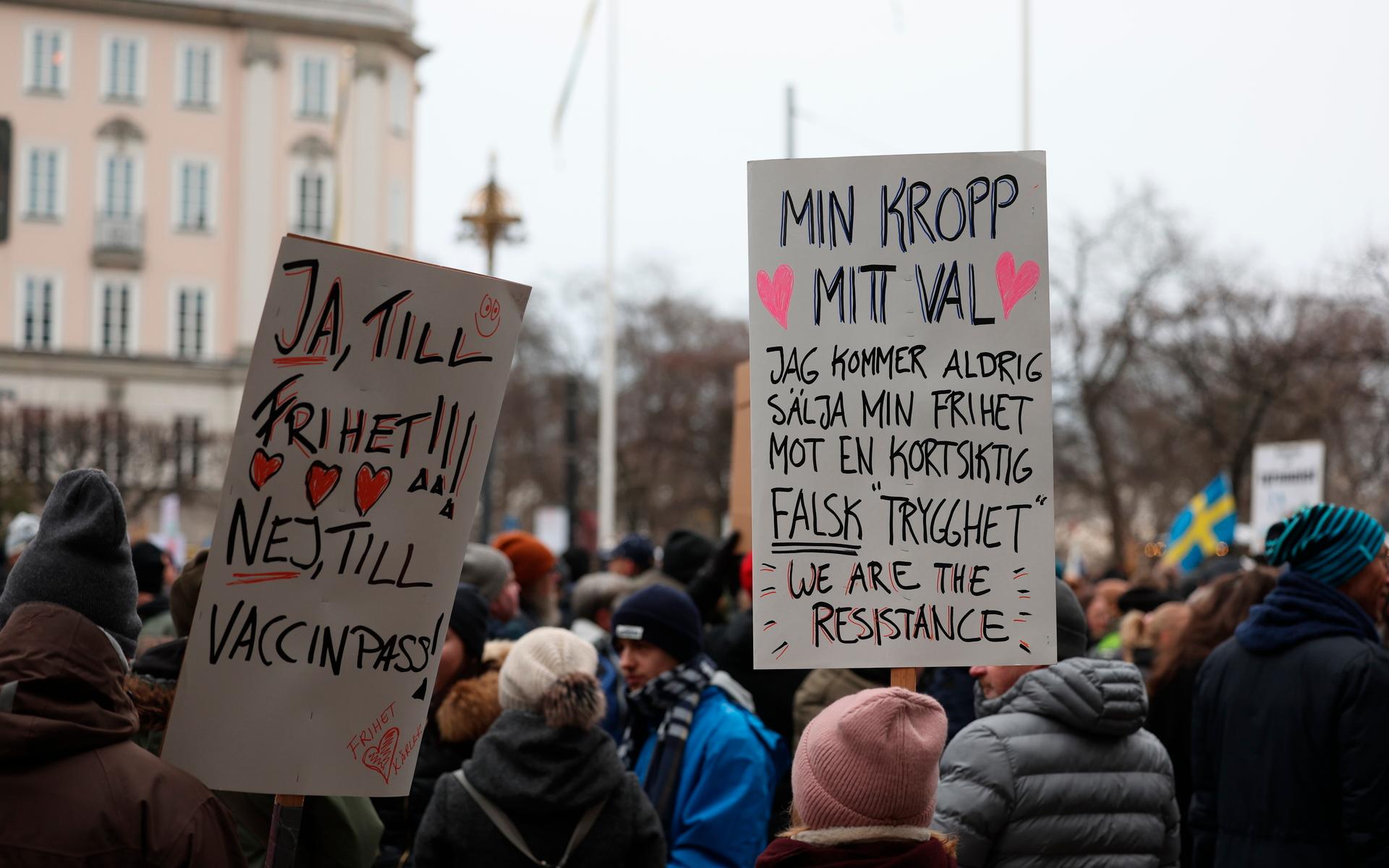 Strax innan det var dags för demonstrationen började flera människor samlas i Stockholm. 