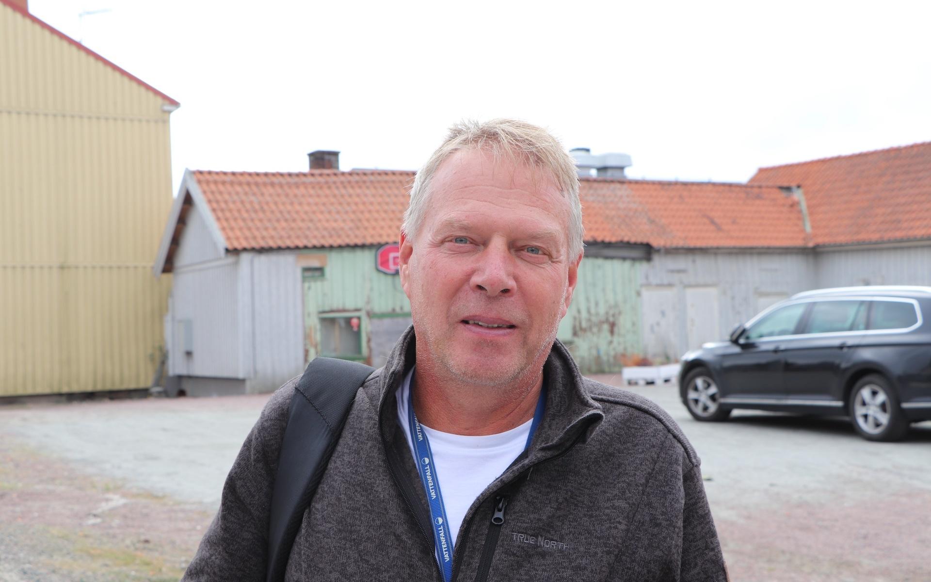 Ove Lundström, Kopparberg: ”Det är för tidigt skulle jag säga. Än är det inte helt över. Alla ungdomar som går på krogen är inte vaccinerade.” 